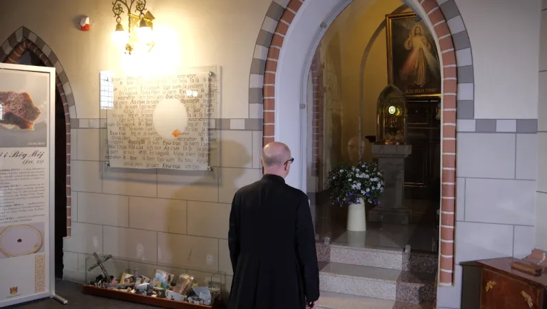 La cappella e la chiesa del miracolo  |  | © EWTN Poland