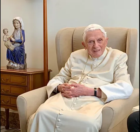 Una delle ultime foto di Benedetto XVI  |  | Fondazione Ratzinger / FB