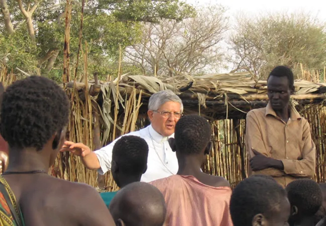 Il vescovo Cesare Mazzolari tra la sua gente in Sud Sudan |  | fondazionecesar.org