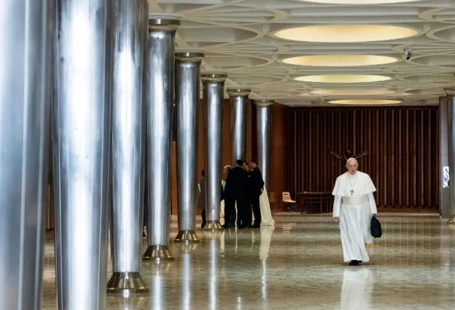 Papa Francesco nell' Atrio dell' Aula Paolo VI |  | Vatican Media 