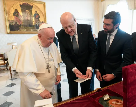 Il Papa e il Primo Ministro libanese  |  | Vatican Media 