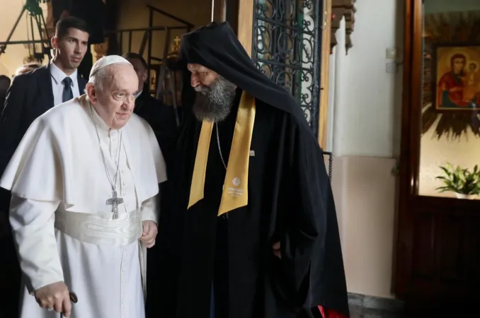 Papa Francesco e Fülöp Kocsis, Arcivescovo Metropolita dell’Eparchia di Hajdúdorog per i Cattolici di rito bizantino |  | Daniel Ibanez/ EWTN