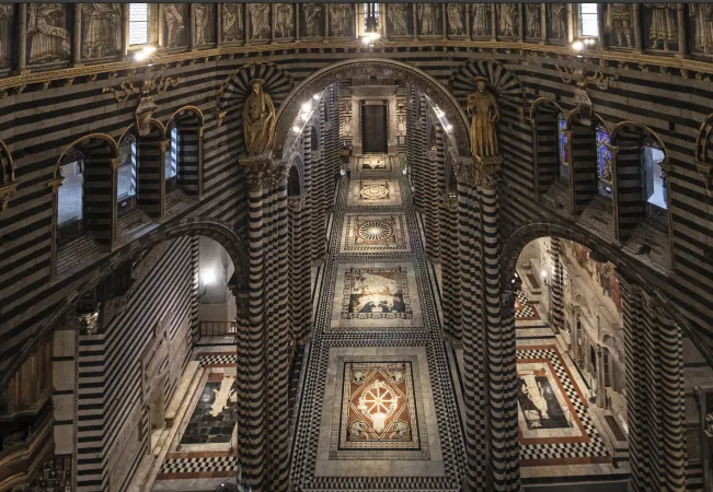 Il duomo di Siena e il suo pavimento |  | AciStampa