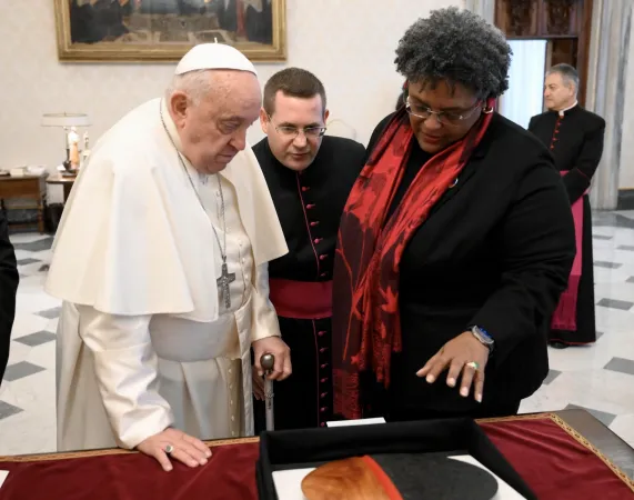 Papa Francesco e il Primo Ministro delle Barbados |  | Vatican Media