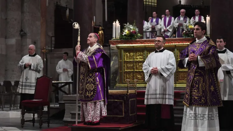 La celebrazione in S. Ambrogio |  | Arcidiocesi di Milano