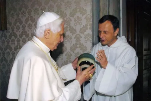 Benedetto XVI  |  | Taizé