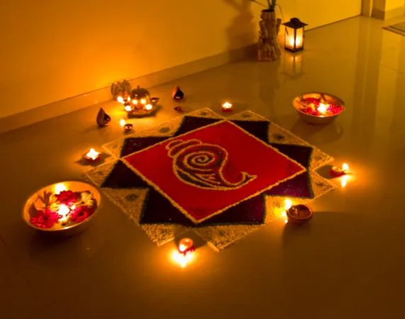 Diwali | Un  momento della celebrazione del Deepavali | Wikimedia Commons