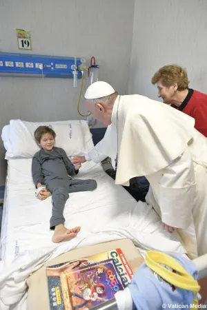 Papa Francesco visita l'Ospedale Bambino Gesù di Palidoro |  | L'Osservatore Romano, ACI Group