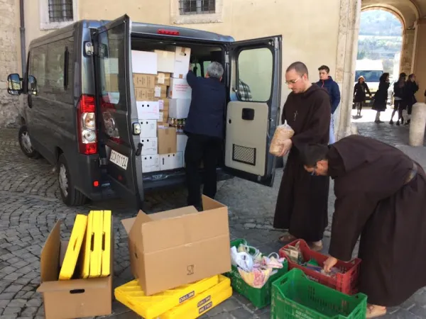 L'Elemosineria Apostolica nelle zone terremotate |  | Sala Stampa della Santa Sede