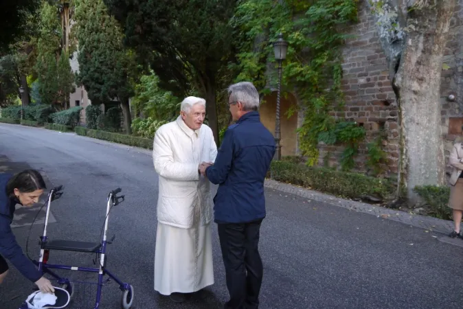 Papa Benedetto e Monsignor Cavina |  | Diocesi di Carpi