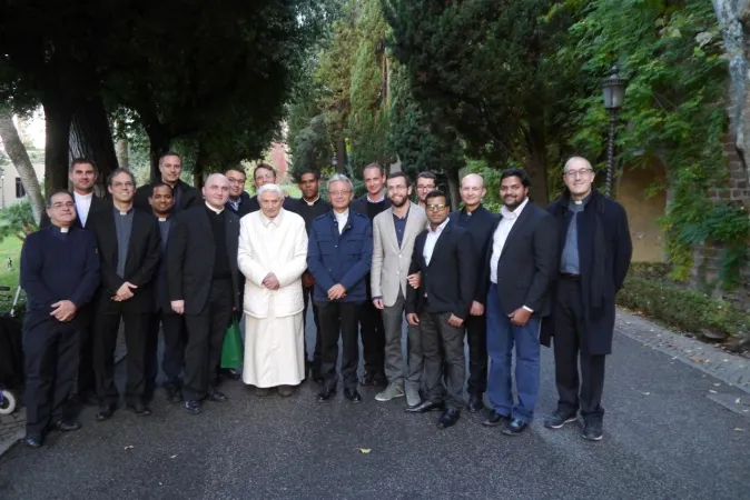 Papa Benedetto e il gruppo della Diocesi di Carpi |  | Diocesi di Carpi