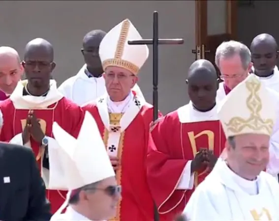 Papa Francesco presiede la messa a Bangui |  | CTV