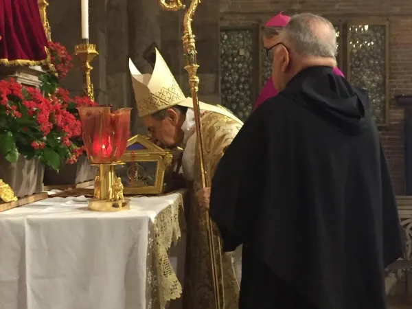 Il Cardinale Carlo Caffarra |  | Antonello Sacchi