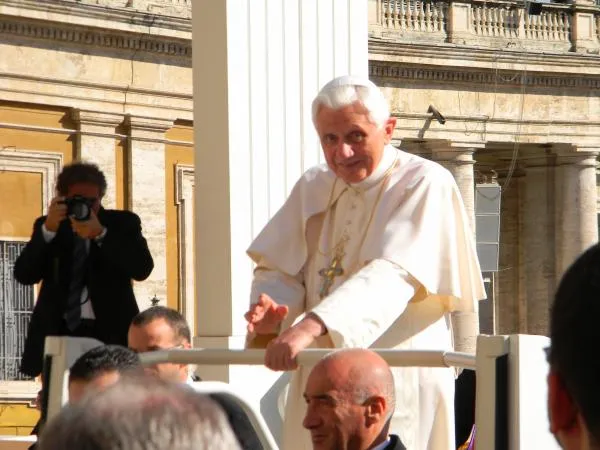 Papa Benedetto XVI |  | Alan Holdren CNA