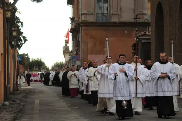 La processione penitenziale all'Aventino |  | Archivio CNA