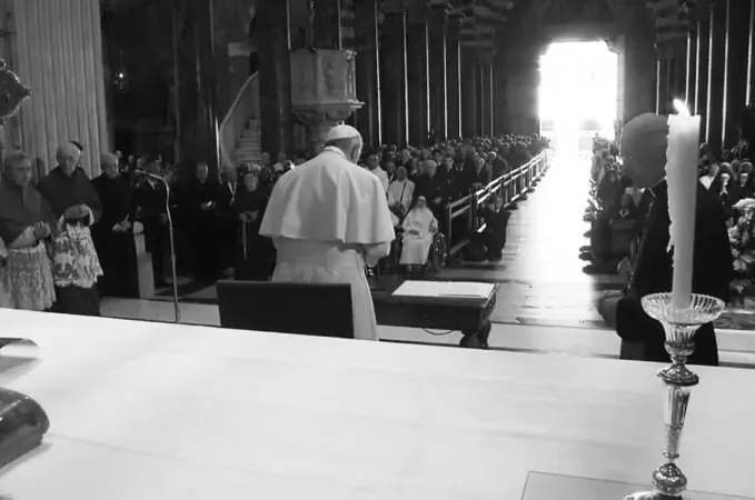 Papa Francesco a Genova | Papa Francesco incontra il clero nella Cattedrale di San Lorenzo, Genova, 27 maggio 2017 | CTV