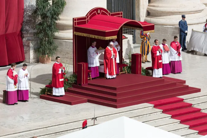 Papa Francesco, Messa Santi Pietro e Paolo 2017 | Papa Francesco durante la celebrazione della Messa della Festa dei Santi Pietro e Paolo, piazza San Pietro, 29 giugno 2017 | Daniel Ibanez / ACI Group