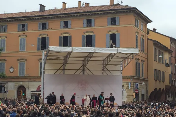 Papa Francesco incontra gli studenti in piazza San Domenico, Bologna, 1 ottobre 2017 / Marco Mancini / ACI Stampa