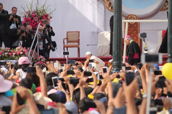 Papa Francesco in Perù | Papa Francesco in Plaza de Armas, Trujillo, 20 gennaio 2018 | Alvaro de Juana / ACI Group