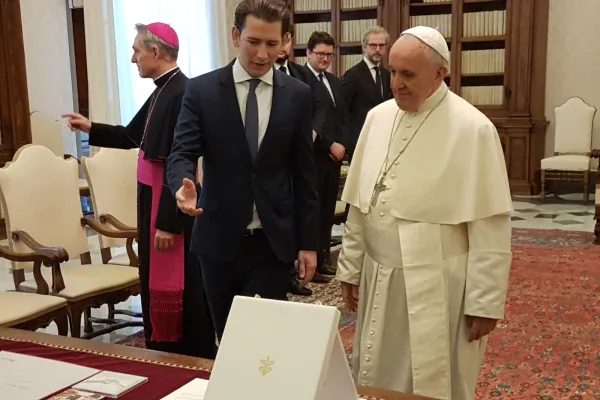 Papa Francesco e il Primo Ministro Austriaco Sebastian Kurz / Elise Harris / CNA