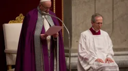 Papa Francesco durante l'omelia del rito penitenziale che apre le 24 Ore per il Signore, Basilica Vaticana, 9 marzo 2018 / Daniel Ibanez / ACI Group 