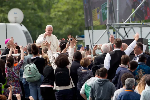 Papa Francesco arriva a Loppiano, 10 maggio 2018 / Daniel Ibanez / ACI Group