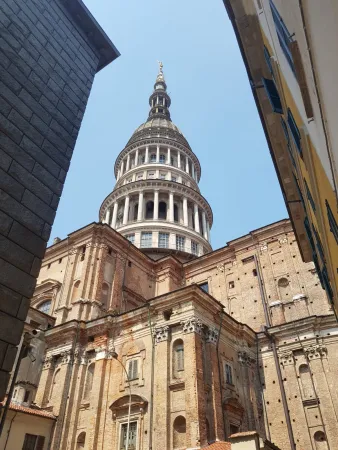 Basilica di San Gaudenzio | La cupola di Antonelli che sovrasta la Basilica di San Gaudenzio a Novara  | AG / ACI Stampa