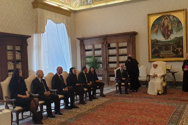 Papa Francesco incontra la delegazione della Macedonia del Nord per la festa dei Santi Cirillo e Metodio, Palazzo Apostolico Vaticano, 24 maggio 2019  / AG / ACI Group