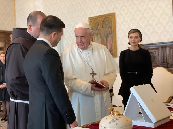 Papa Francesco e il presidente Zelensky | Papa Francesco incontra il presidente Zelensky, Palazzo Apostolico Vaticano, 8 febbraio 2020 | AIGAV Pool