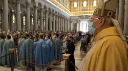 Il Cardinale Leonardo Sandri durante la Divina Liturgia della Eparchia di Kosice nella Basilica di San Paolo Fuori Le Mura, Roma, 28 giugno 2021 / Congregazione per le Chiese Orientali