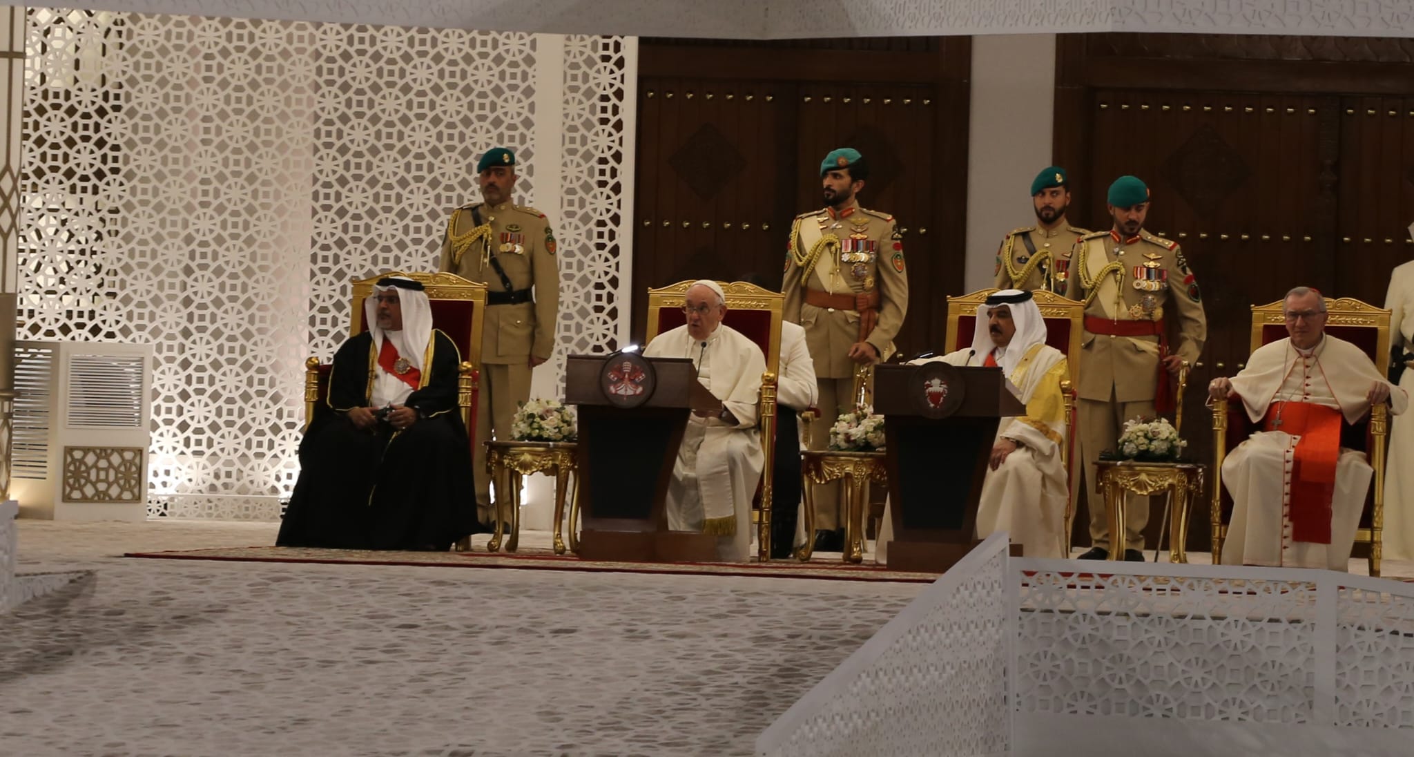 Papa Francesco incontra le autorità civili, diplomatiche e religiose al Sakhir Palace di Awali, Bahrein

 / Alexey Gotovskiy / ACI Group