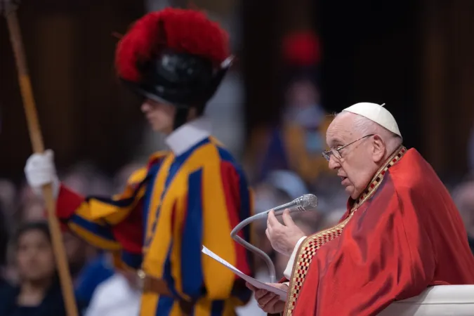 Papa Francesco, Messa di Pentecoste | Papa Francesco durante la Messa di Pentecoste, Basilica di San Pietro, 28 maggio 2023 | Daniel Ibanez / ACI Group