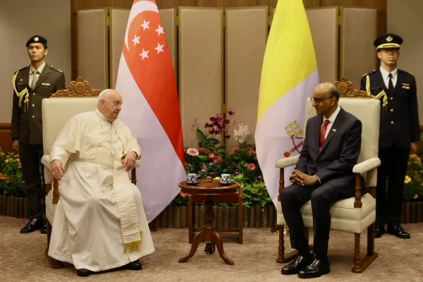 Papa Francesco e il presidente di Singapore Tharman Shanmugaratnam, Singapore, 12 settembre 2024 / Daniel Ibáñez/EWTN/Vatican Pool