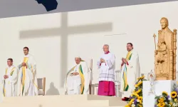 Papa Francesco durante la Messa conclusiva del viaggio in Belgio, Stadio Re Baldovino, 29 settembre 2024 / Daniel Ibanez / EWTN - ACI Group