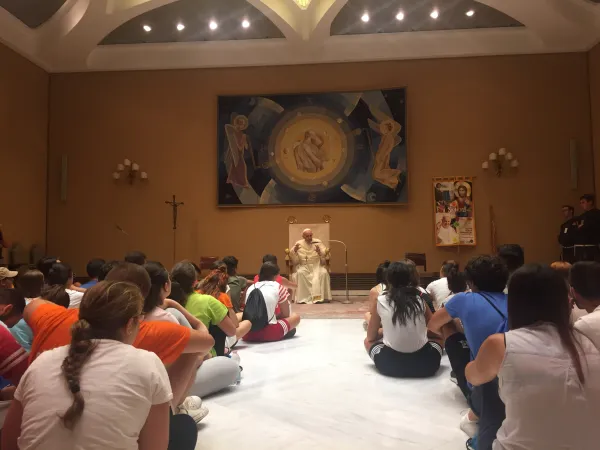 Papa Francesco e i giovani della Marcia Francescana | L'incontro di Papa Francesco con i giovani della Marcia Francescana, 10 agosto 2018 | Sala Stampa della Santa Sede