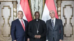 L'incontro del vescovo Doeme con il primo ministro Orban nel 2017 / https://2015-2022.miniszterelnok.hu/prime-minister-viktor-orban-receives-nigerian-bishop-oliver-dashe-doeme/