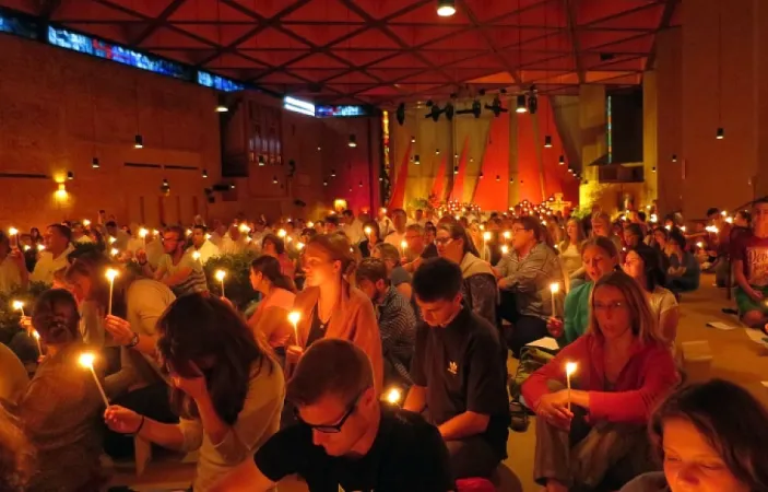 Taizé | Una delle veglie dei giovani di Taizé | Taizé 